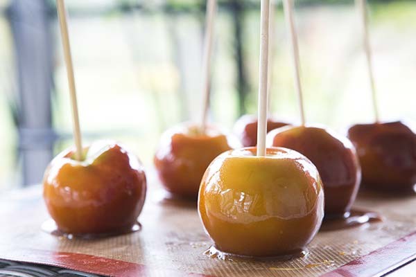 Caramel apples