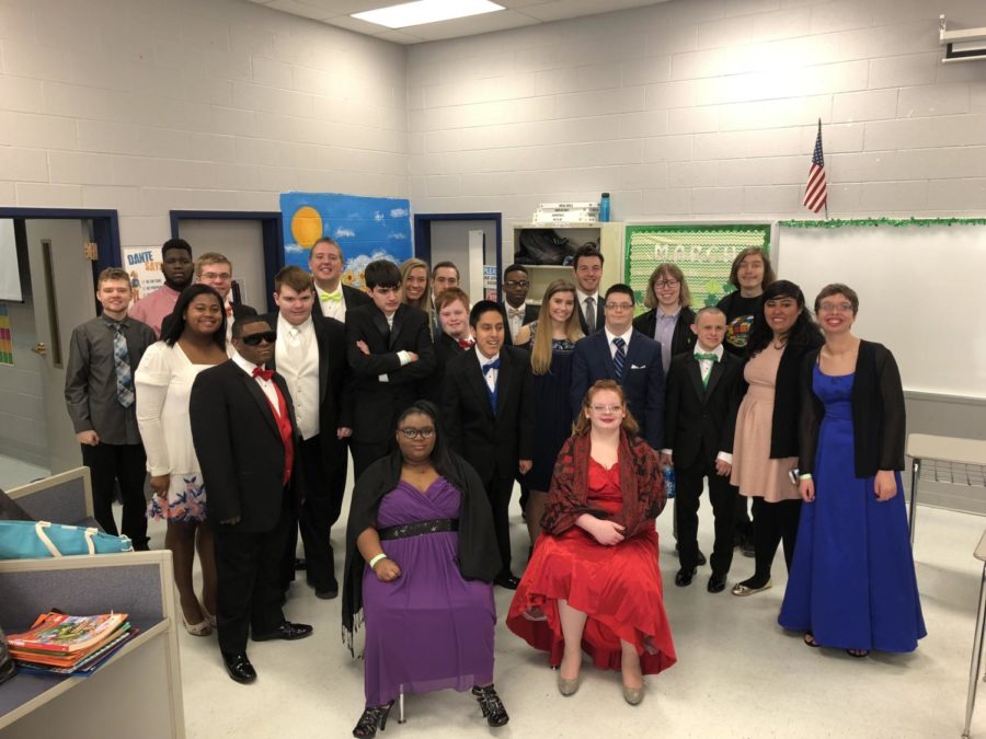 Blackman High School Students all dressed up for prom! 