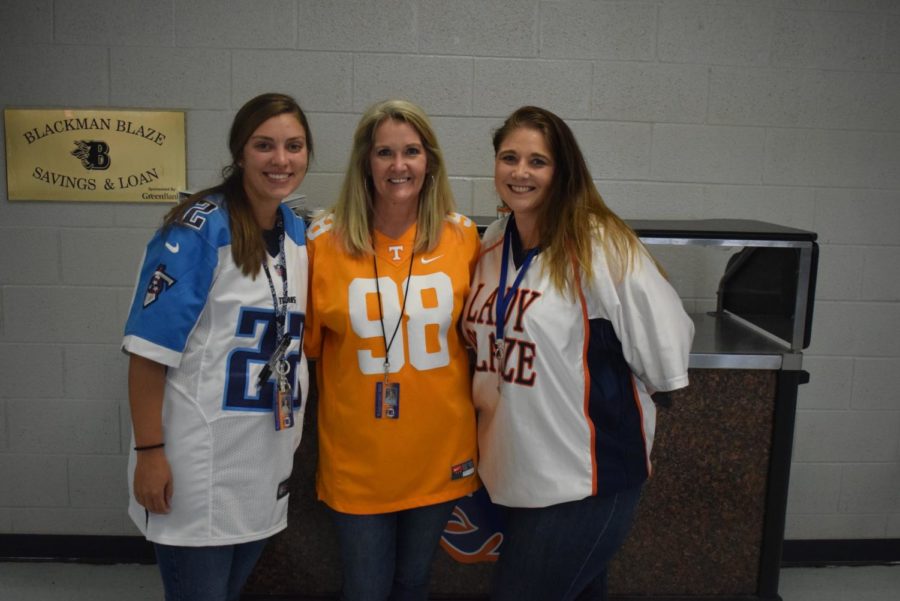 Shelby Hayes, Jeanette Noffsinger, and Kristi Covington 