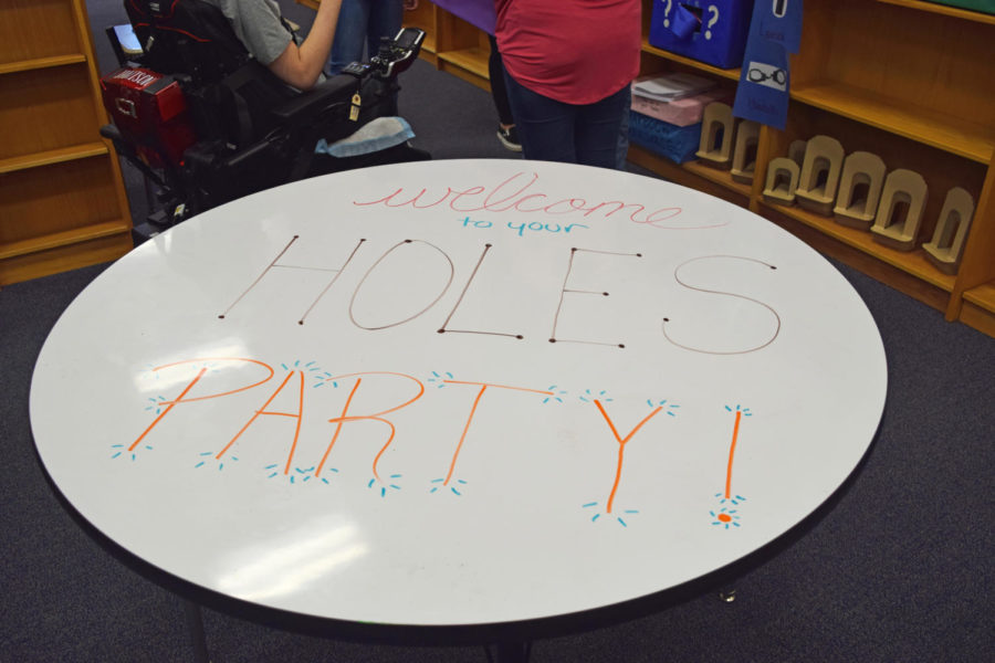 On Tuesday, January 22nd, the Event Planning class organized a Holes Event for the CDC class. The party was themed to the novel Holes, by Louis Sachar. 