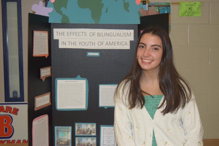 Jada Bollmeyer researched bilingualism in the youth of America.