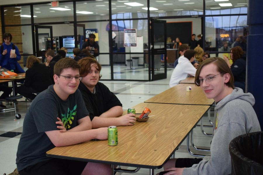 Students eat a lunch of their choice out of fifteen vendor options for Blaze Bonanza.