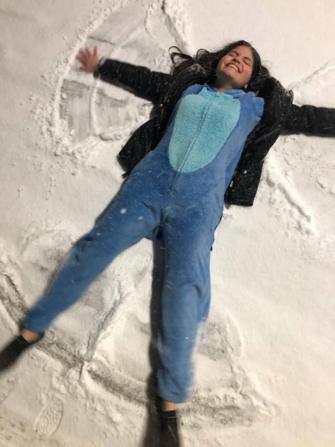 But more than school activities, I also had some adventures, discoveries, and experiences of my own.
This is my first time doing a snow angel with real snow (not the three snowflakes that fell in 2019) 