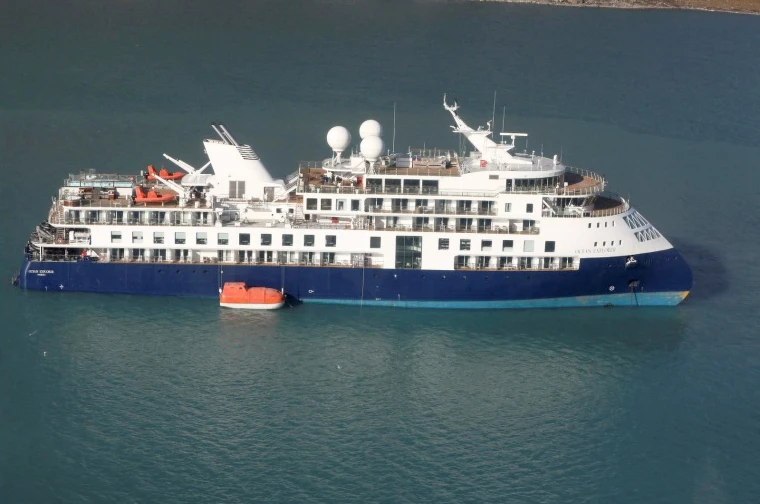 Grounded Greenland Cruise Ship is Pulled Free
