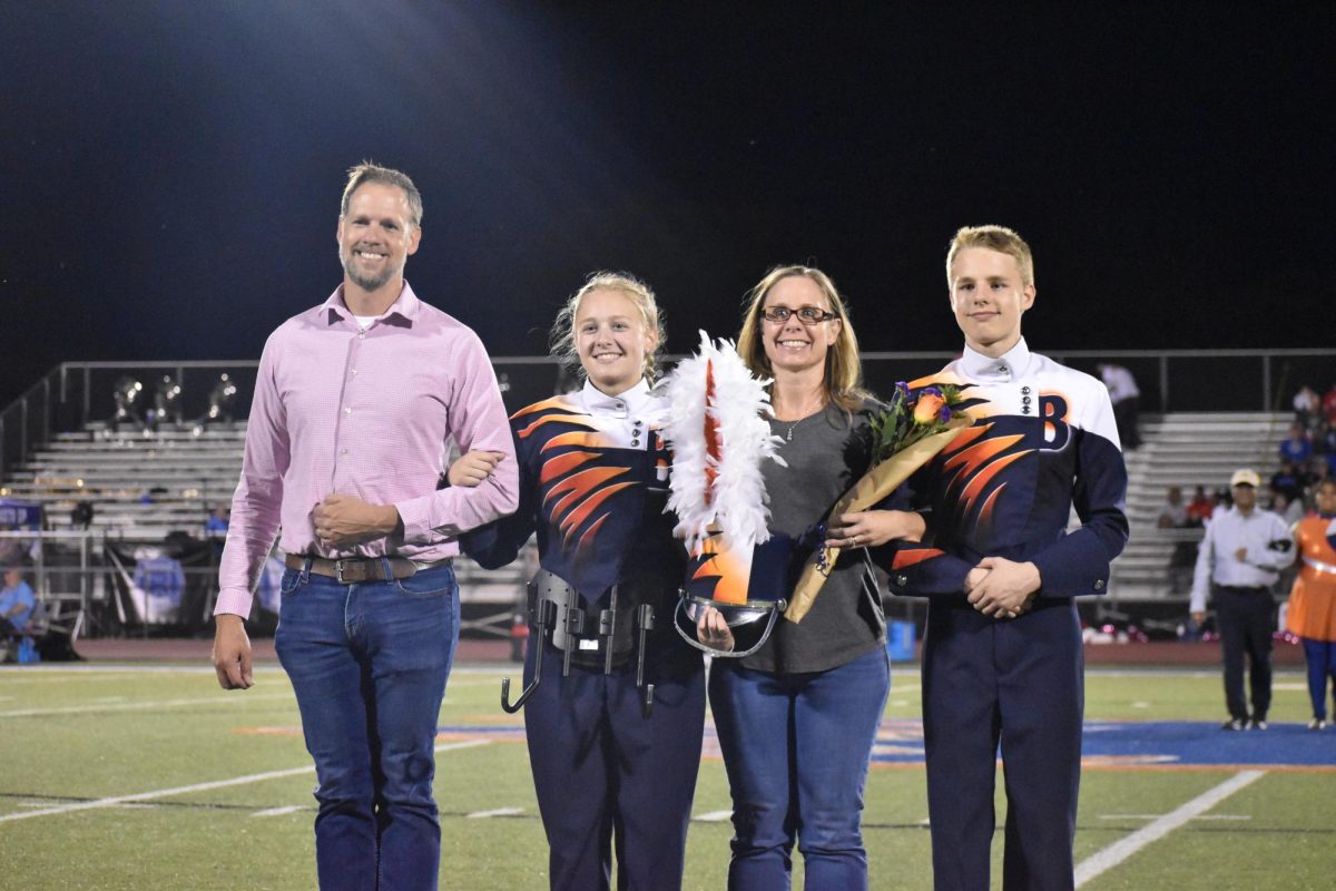 Senior Lydia Schafer with family