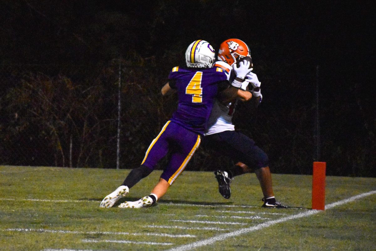 Sophomore Brycen Mitchell toe tap touchdown