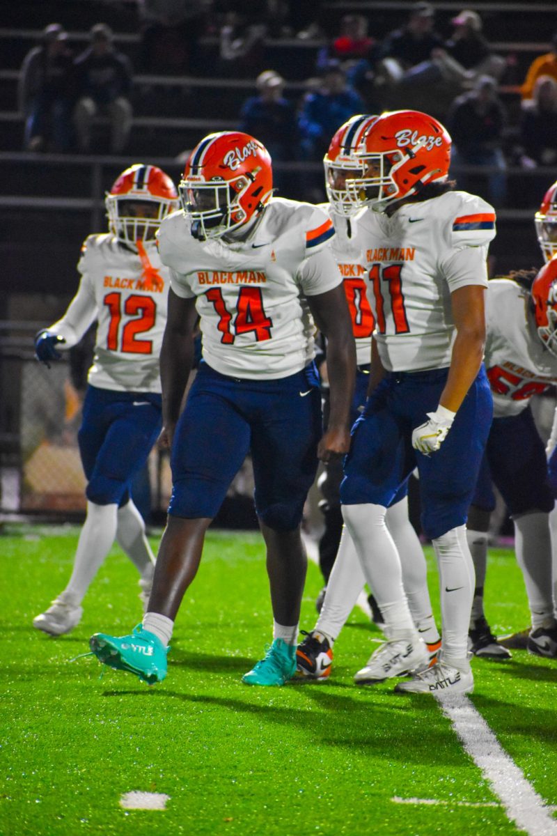 Isaiah Boles flexing